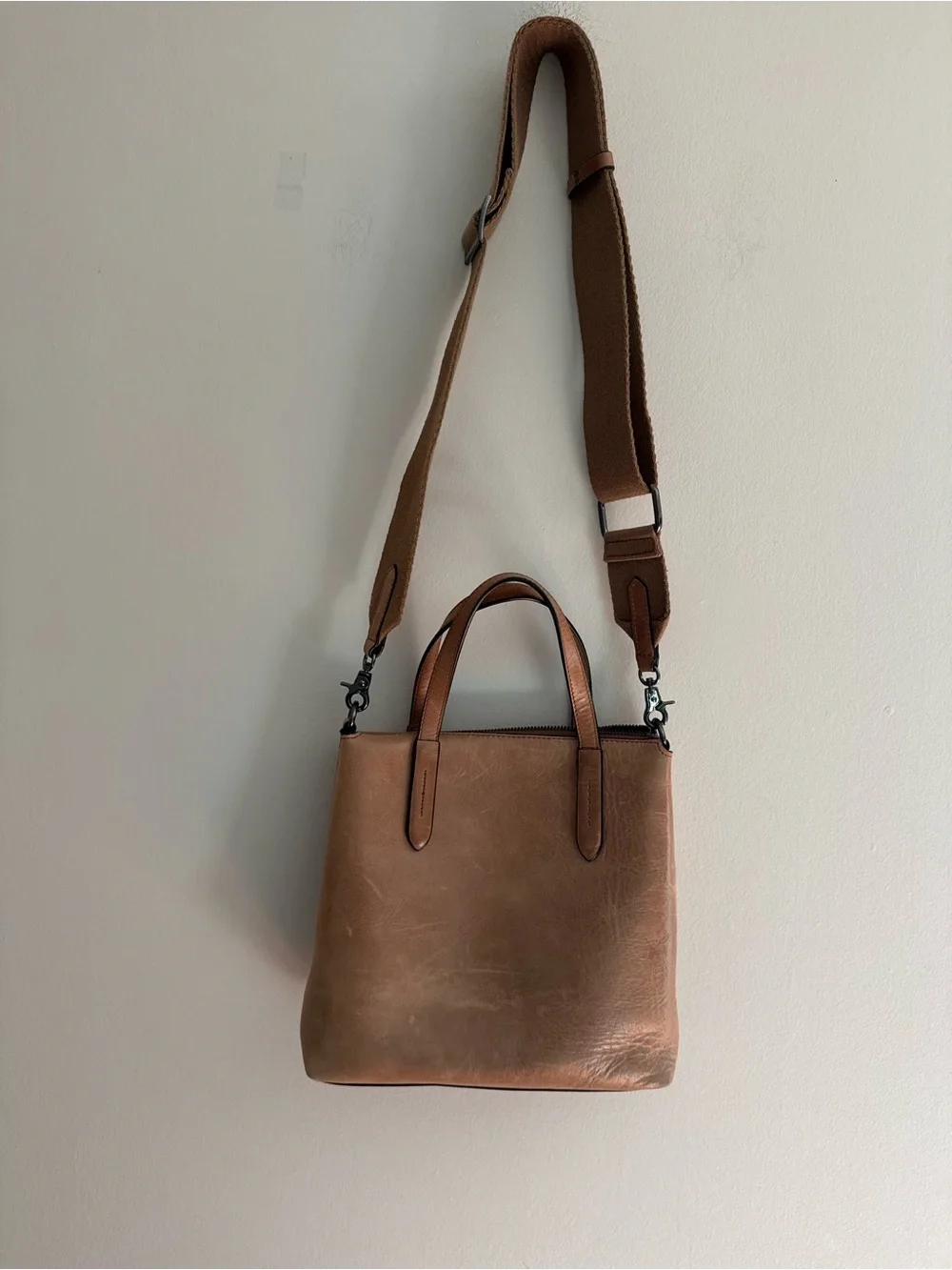 Botkier Highline Leather Satchel Crossbody Bag EUC, 10x10”